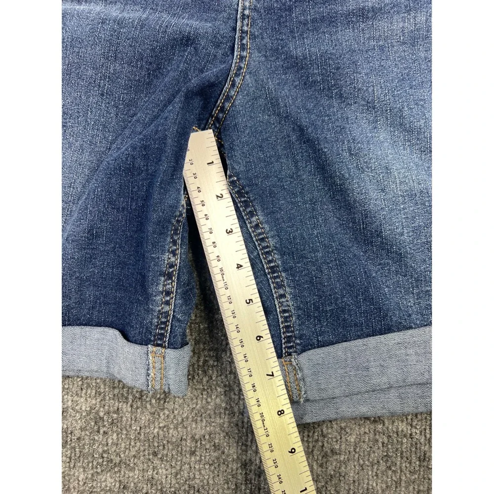 Dip Womens 24W Mid Rise Bermuda Shorts Blue Repreve Recycled Denim NWT